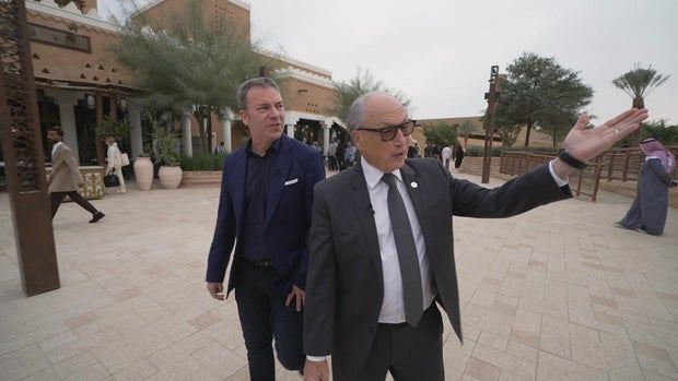 jerry-inzerillo-walk-and-talk-ms001.jpg