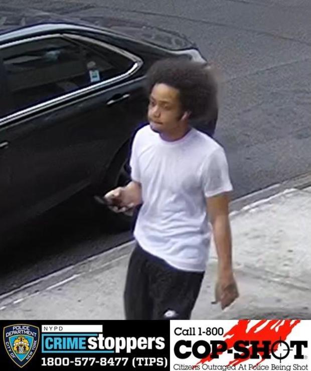 A surveillance photo of a suspect accused of shooting an NYPD officer. 