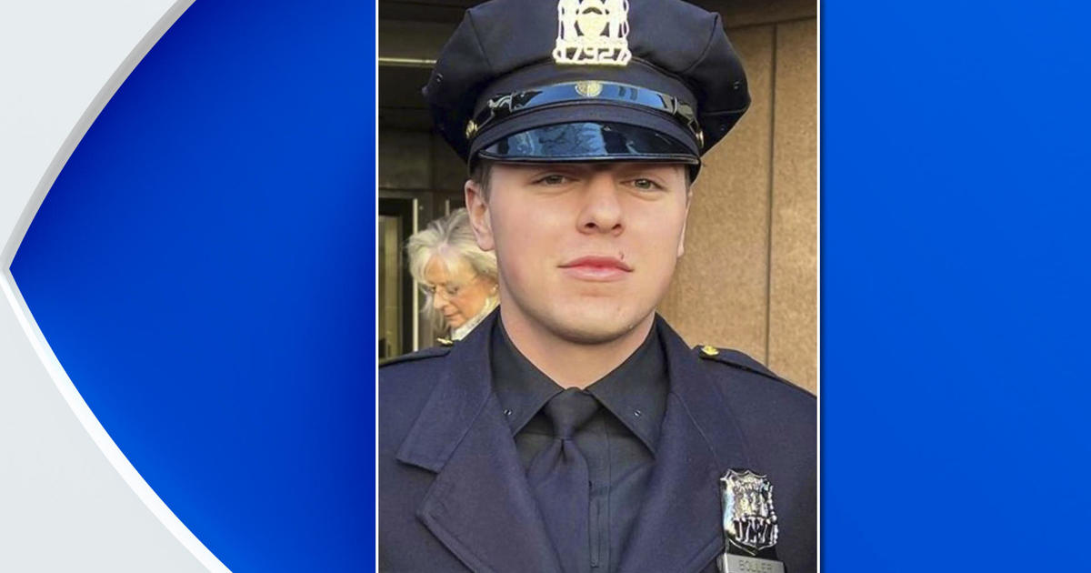 NYPD: Devin Spraggins, 22, arrested in shooting of rookie officer Brett  Boller in Queens - CBS New York