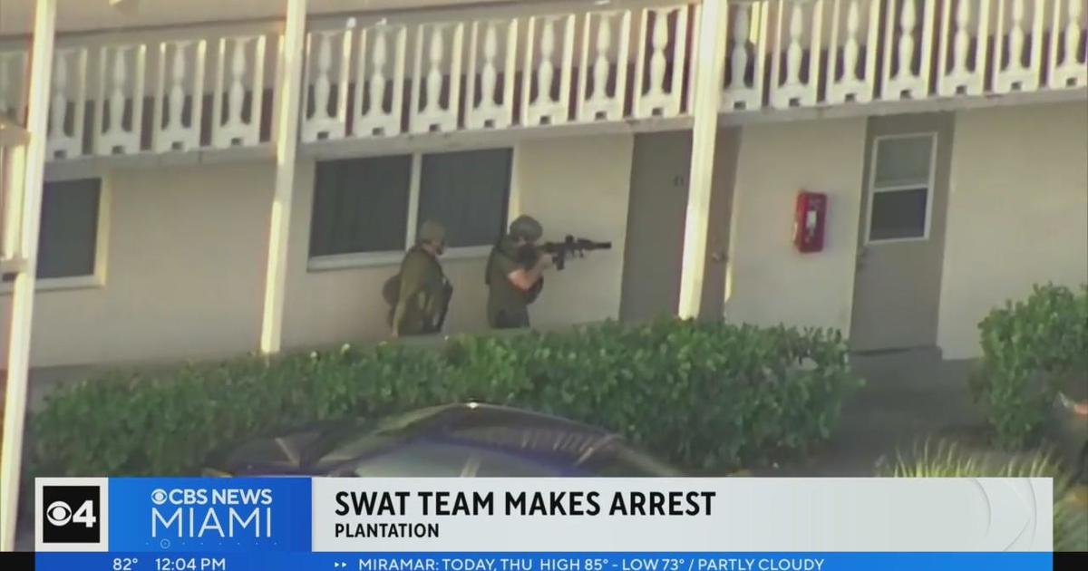 Police, SWAT provide warrant at Plantation condominium