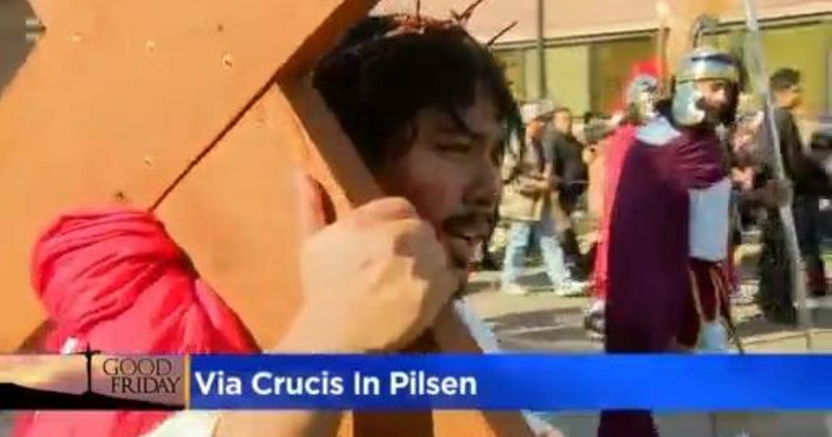 Pilsen's Via Crucis event recreates Jesus' final steps CBS Chicago