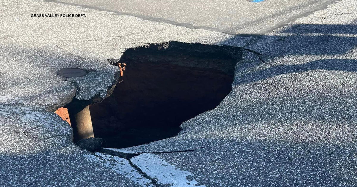 Large Grass Valley sinkhole caused by leaking underground water main