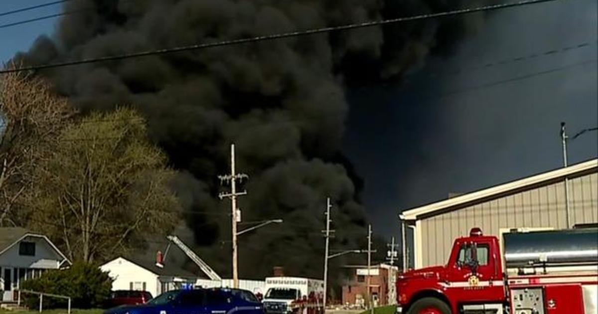 Fire chief in Richmond, Indiana, discusses largescale industrial fire