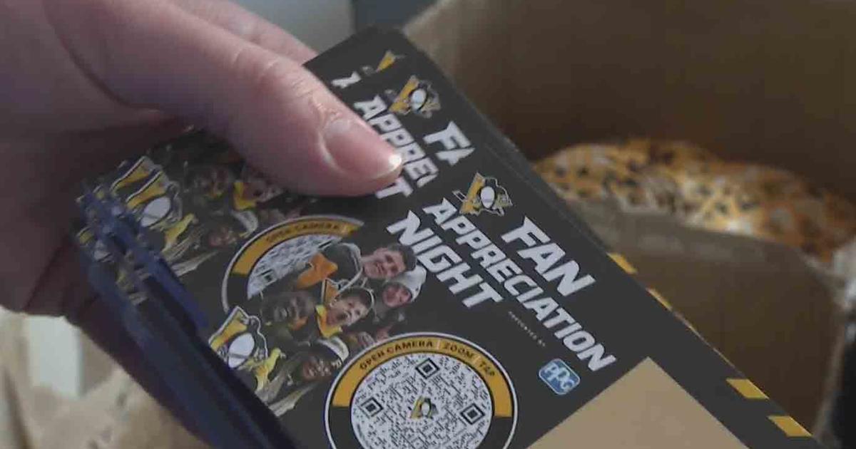 Penguins hold annual Fan Appreciation Night at PPG Paints Arena CBS