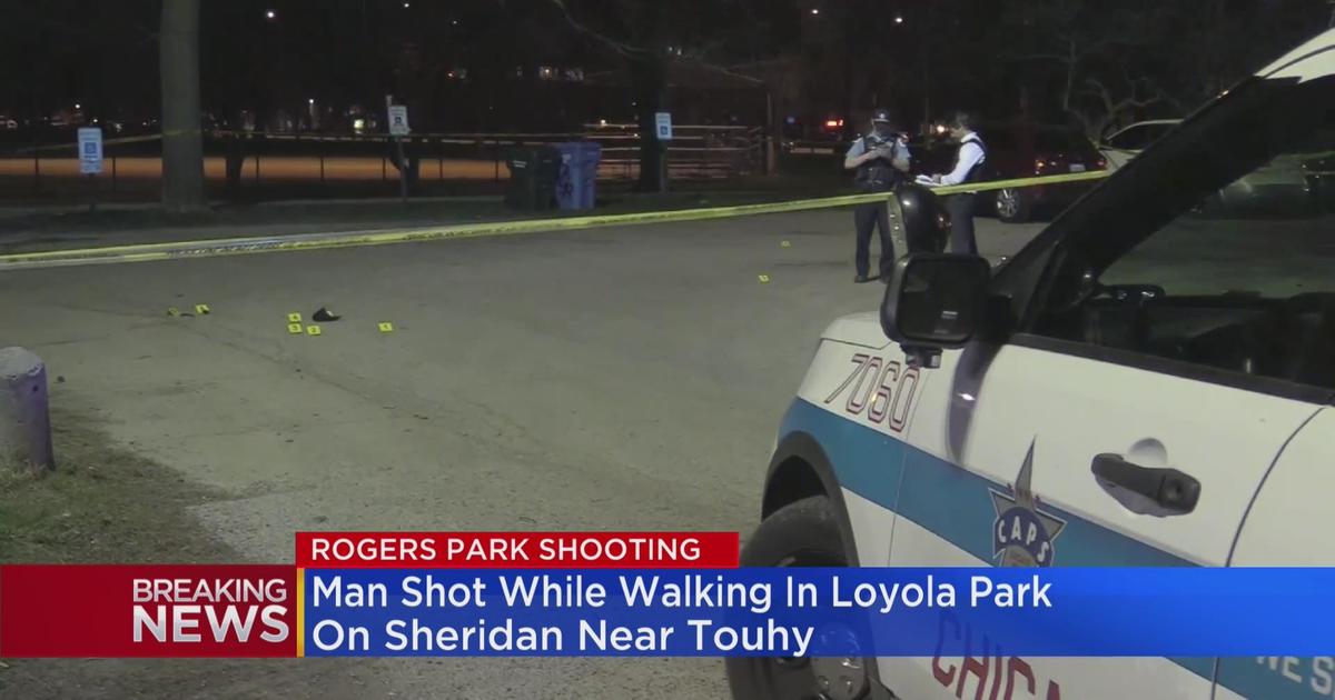 Rogers Park Shooting: Man In Critical Condition - CBS Chicago