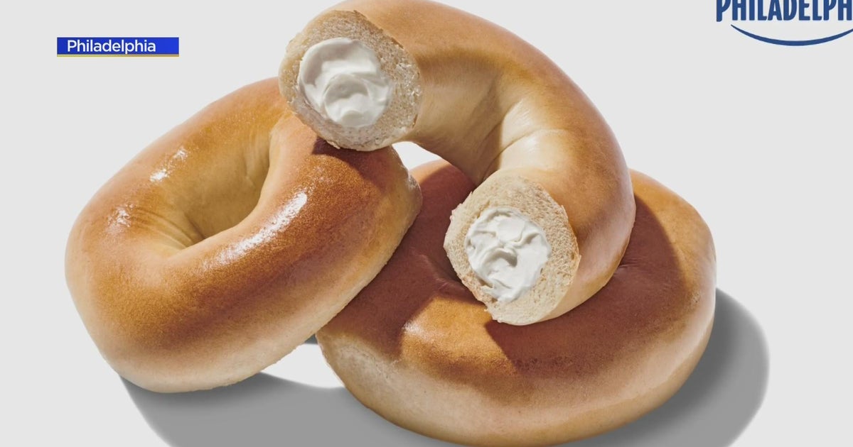 A bagel with cream cheese inside The start of a trend? CBS Chicago