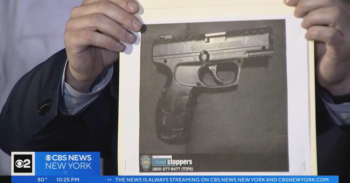 NYPD provides update on police shooting at Bronx subway station - CBS ...