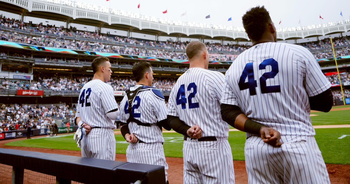 MLB teams honor Jackie Robinson 76 years after he broke the color barrier -  CBS New York