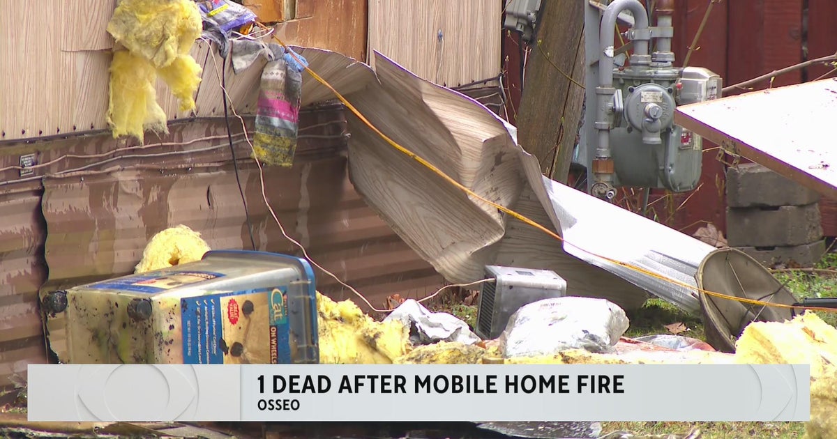 1 dead after mobile home fire - CBS Minnesota