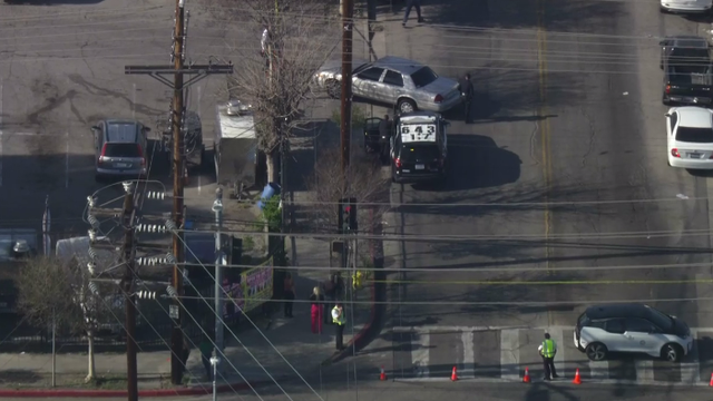 Emergency lights on a police car flashing 