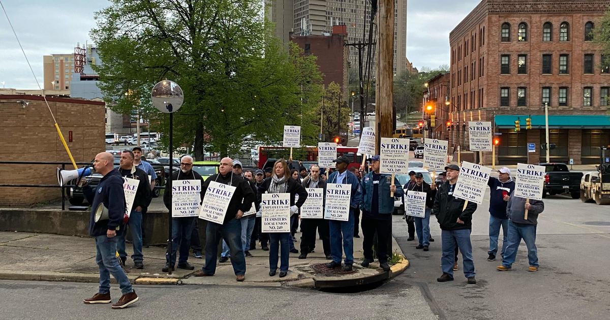 Pittsburgh baseball stadium workers, Duquesne University police officers  vote to strike