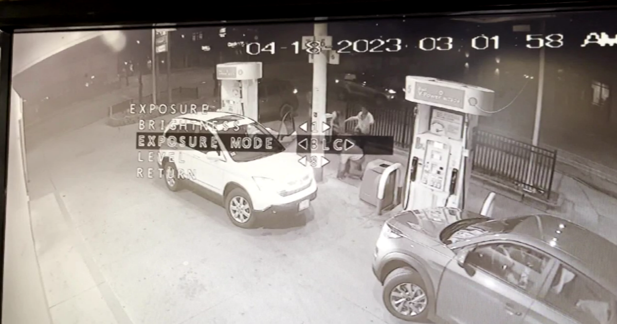 Teen charged in Wicker Park beating and carjacking - CBS Chicago