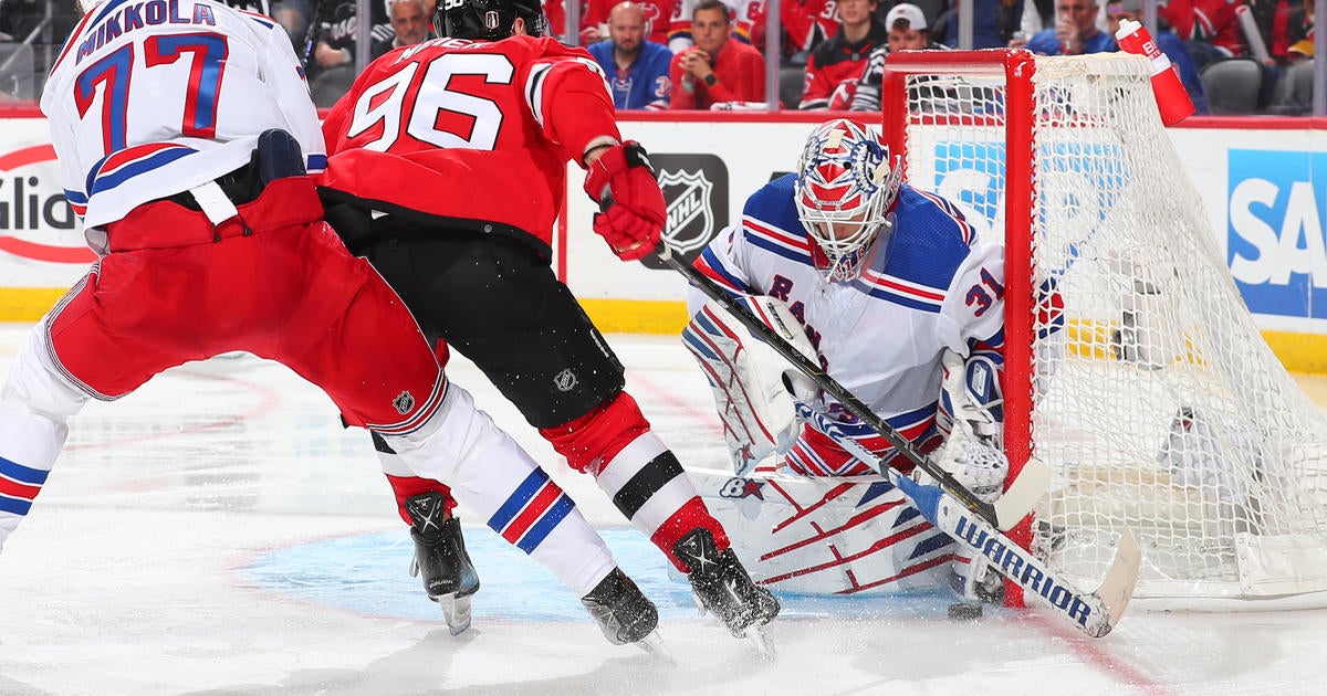 Chris Kreider of the New York Rangers sporting a Rod Gilbert patch, News  Photo - Getty Images