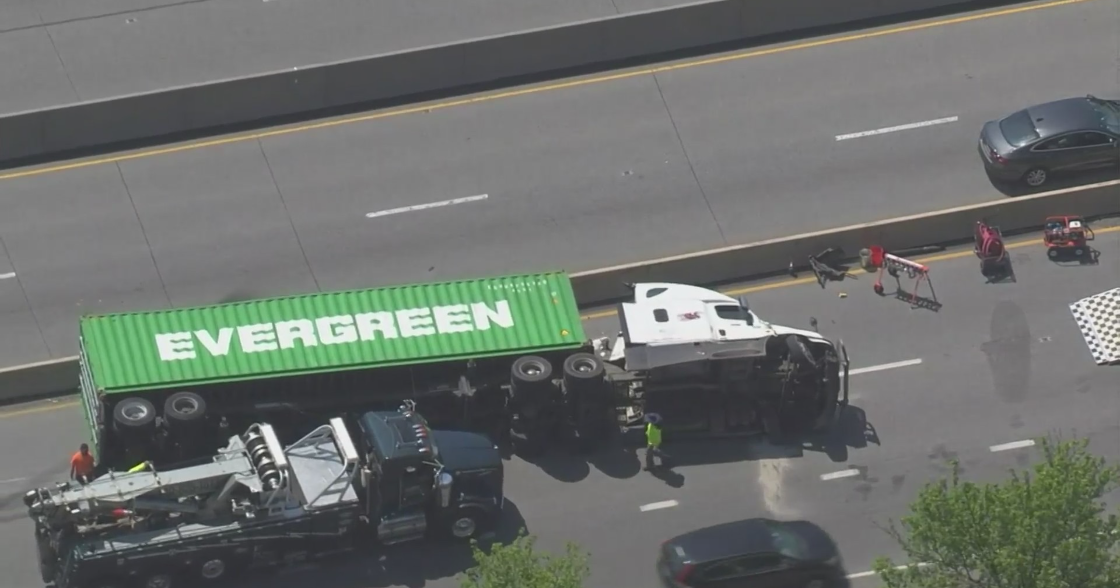 Overturned tractor-trailer blocks lanes on I-76 in King of