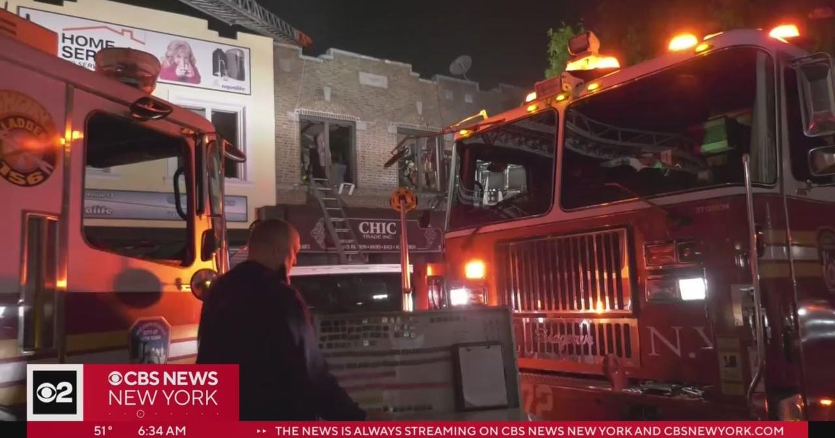 Firefighter, six others hurt in Brooklyn house fire - CBS New York