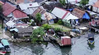 Panamanian tribe to be relocated from coastal island due to climate change: "There's no other option" 