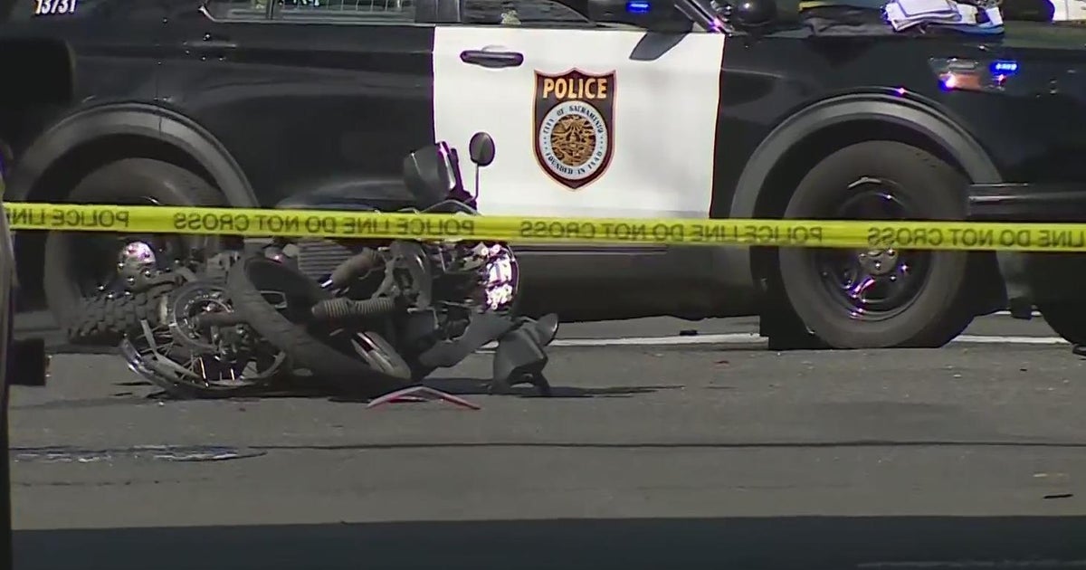 Motorcyclist dies in collision with car near midtown Sacramento
