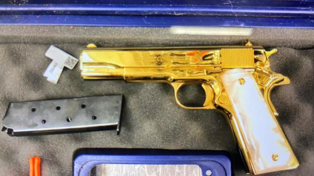 golden-gun-in-case.jpg 