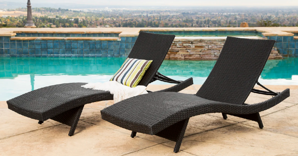 Wayfair Seating Sale: Save up to 60% on sofas, patio sets and more