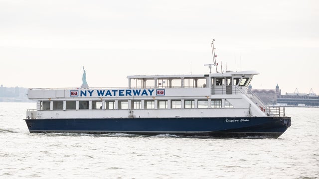 Entertainment & Tourism Industries In New York City Struggle Under Pandemic Restrictions 