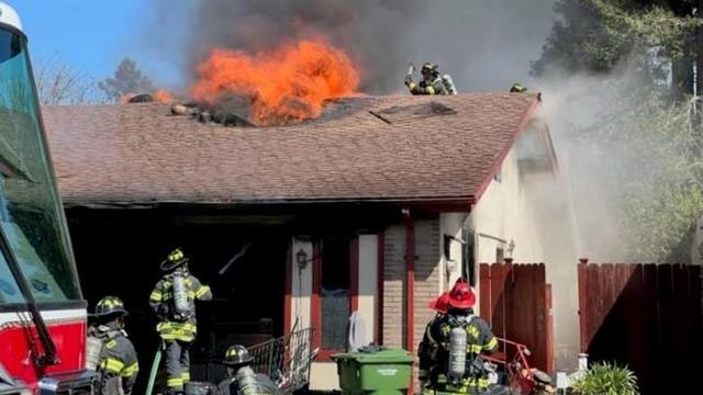 Petaluma house fire 