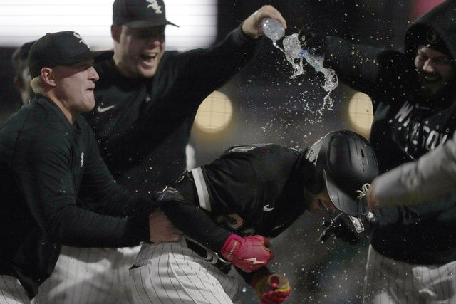 Andrew Benintendi is looking good at Chicago White Sox spring training