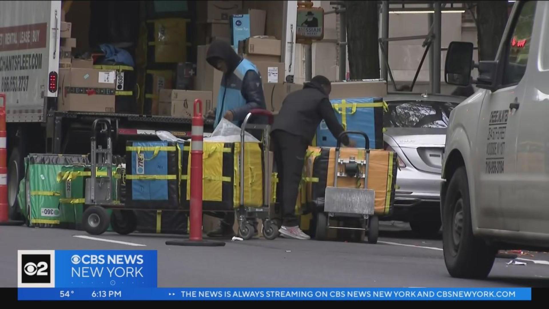 NYC DOT launches portal to report double-parking, blocked lanes - CBS New  York
