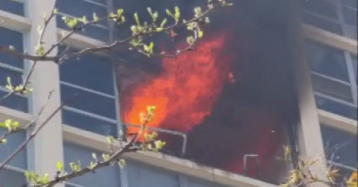 Chicago fire at South Shore high rise that injured 7, including