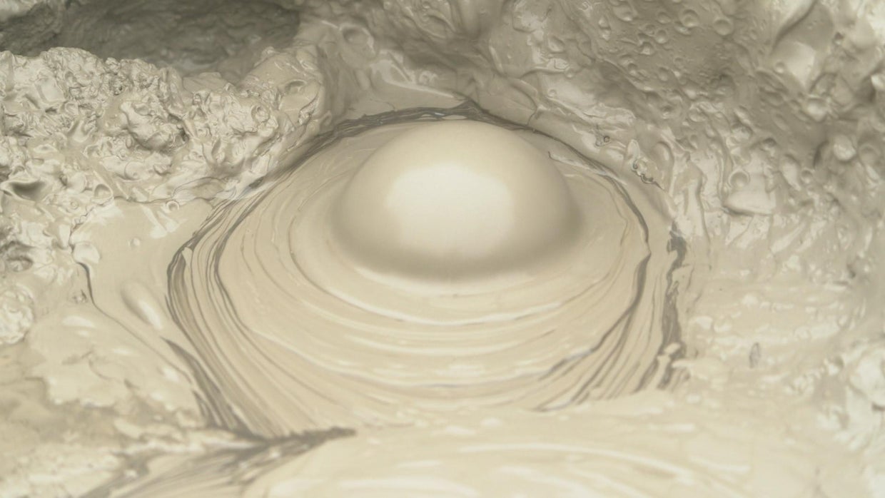 energysource-minerals3-mudpot.jpg 