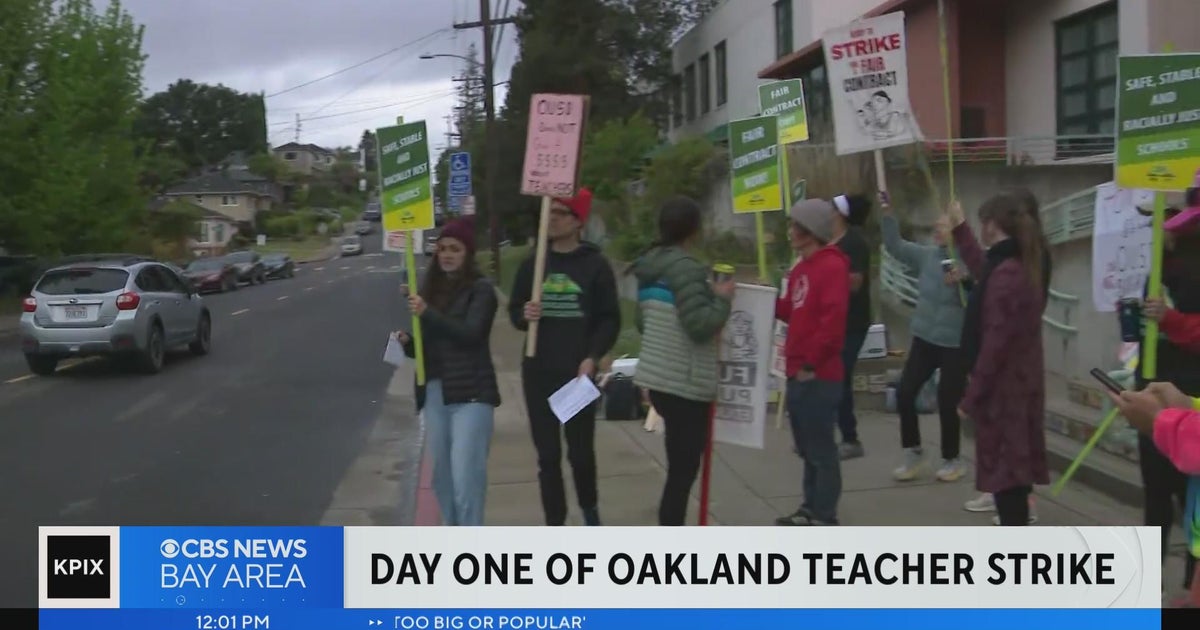Teachers picket outside Oakland schools on first day of strike - CBS ...