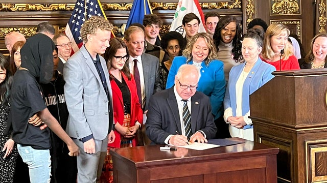 walz-signs-democracy-for-the-people-act.jpg 