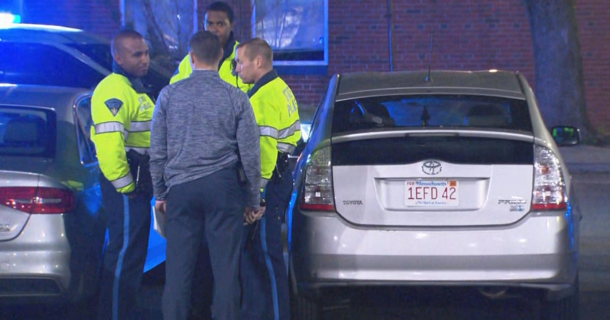 Police search for woman after road rage stabbing in Newton - CBS Boston