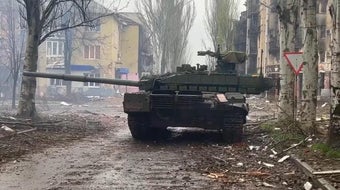 Wagner head announces withdrawal from Bakhmut 