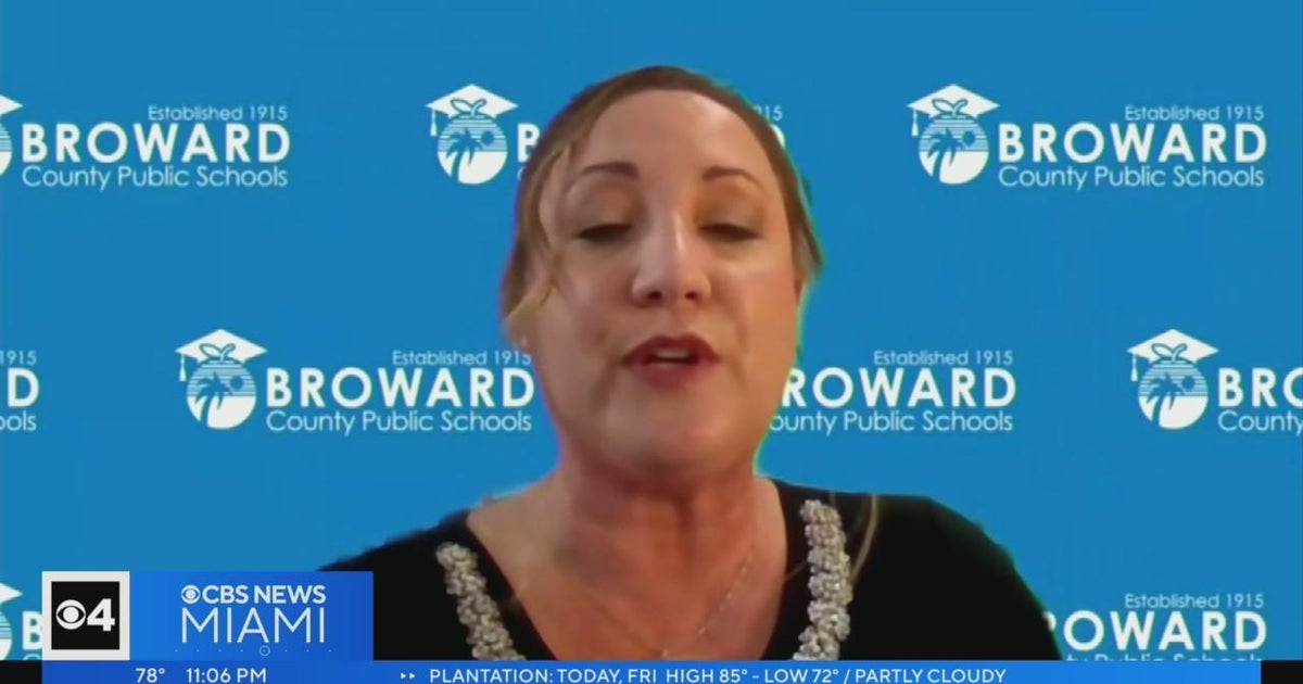 Broward public school students to only bring clear backpacks in the