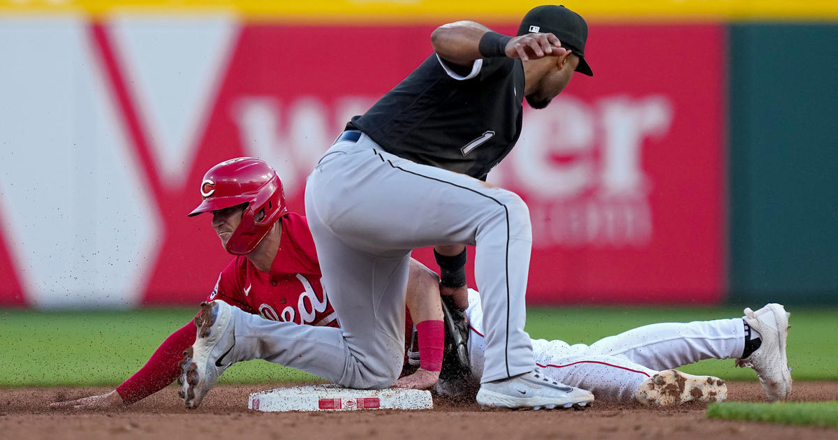 Luis Robert Jr. homers as White Sox beat Reds 5-4 - The San Diego  Union-Tribune