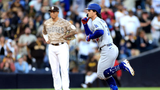 Betts' grand slam caps 8-run 4th inning as the Dodgers stun the Padres 13-7