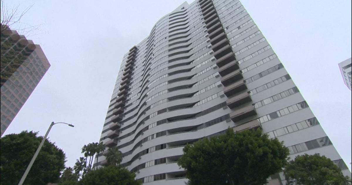 Judge denies eviction injunction sought by tenants of Barrington Plaza