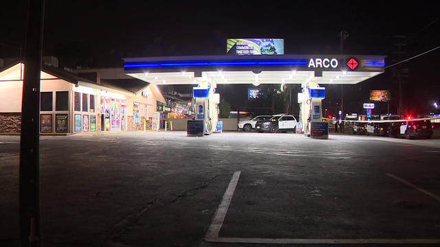 canoga-park-gas-station-shooting.jpg 