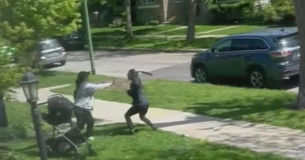 Nine Women Attacked By Woman With Baseball Bat On Northwest Side Cbs Chicago 8952