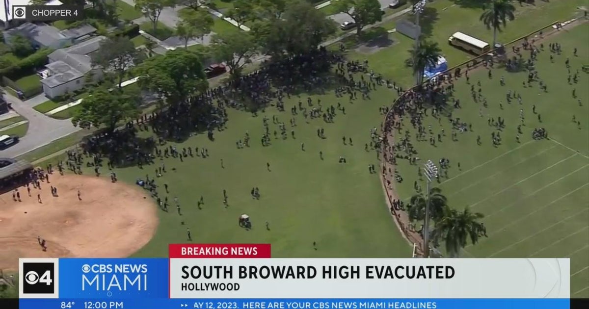 South Broward High University in Hollywood evacauted