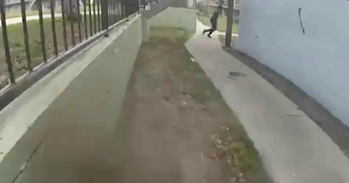 Body cam footage: Investigators say 13-year-old suspect shot Lakeland police officer - Vimarsana News
