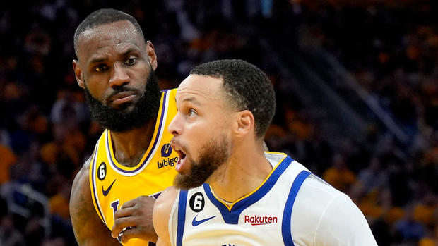 gettyimages-1489028098-steph-curry-lebron-james-nba-playoffs-semifinals-2023-lakers-warriors.jpg 