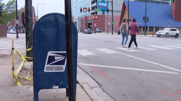 blue-mailbox.png 