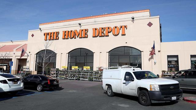 Home Depot Posts Strong Quarterly Profits, But Warns Of Poor Outlook For Coming Year 