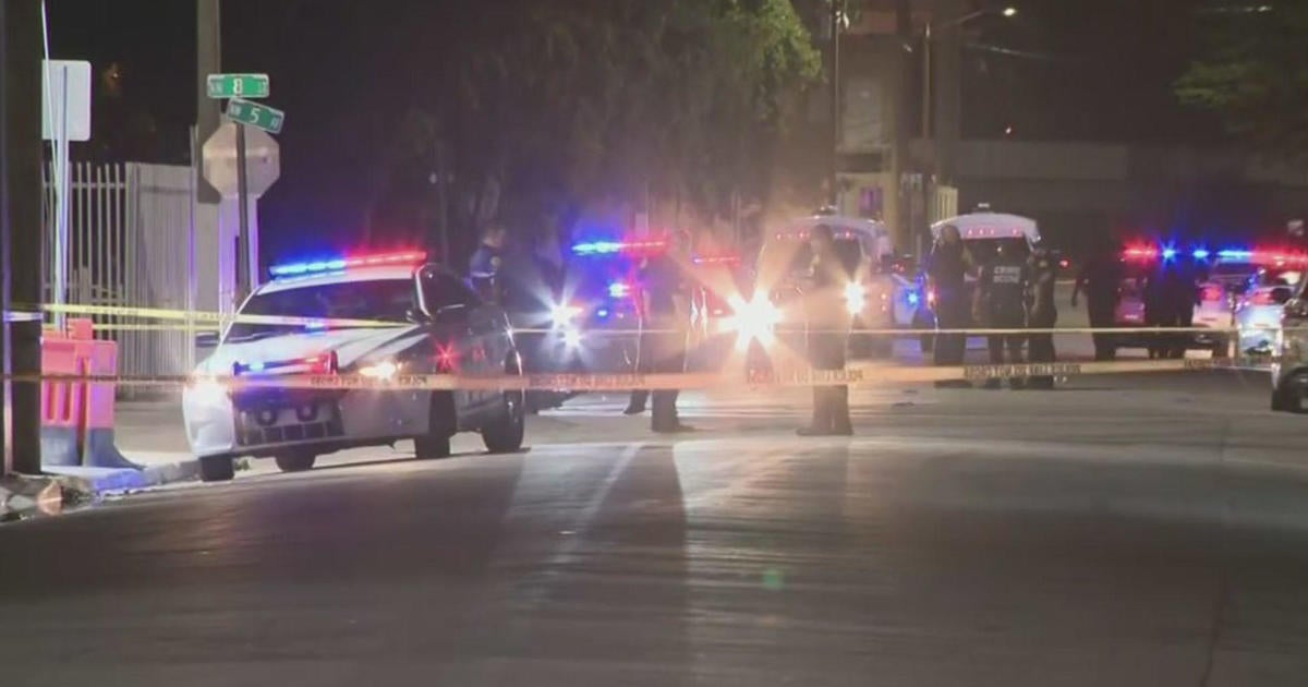 Police Investigate Triple Shooting In Miami - CBS Miami