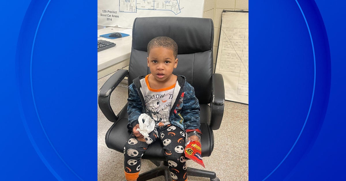 UPDATE: Child found wandering on Detroit's west side reunited with ...