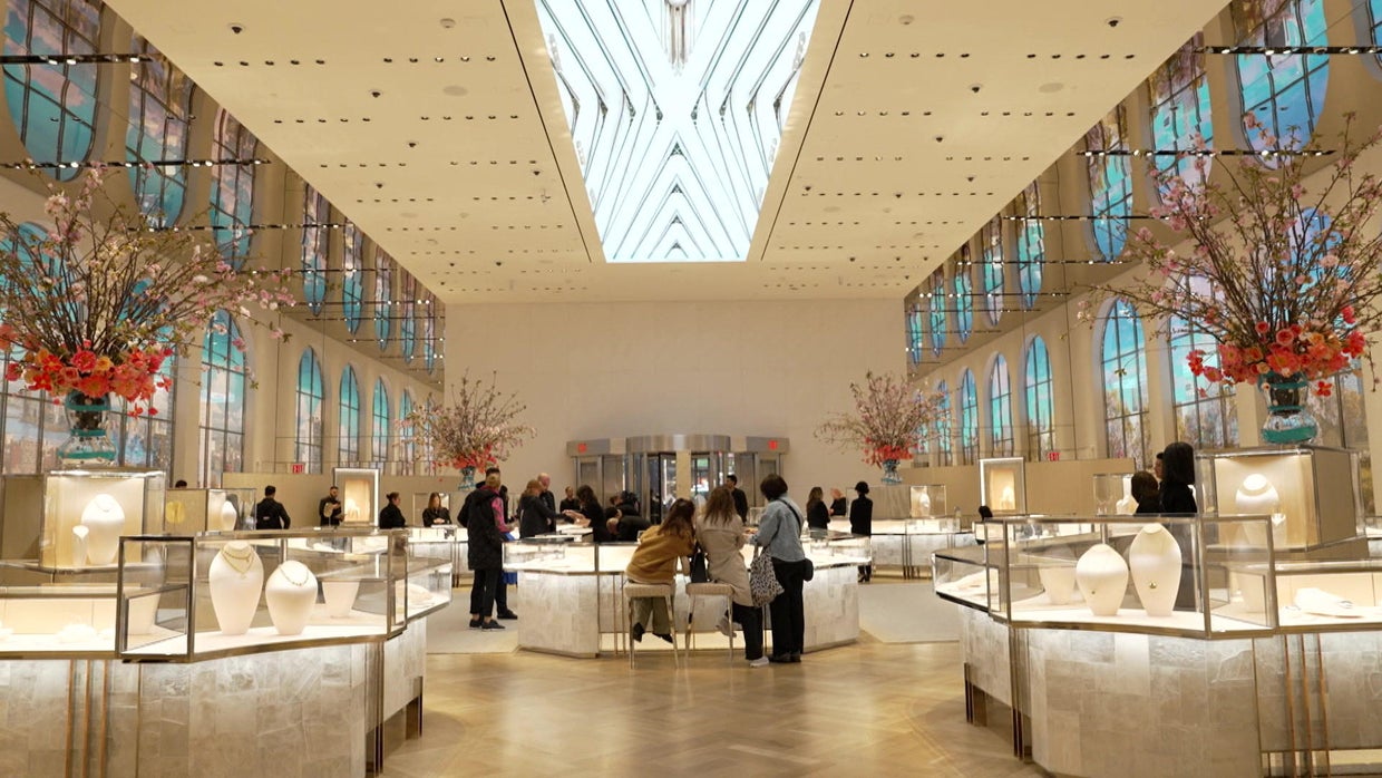 new-tiffanys-b.jpg 