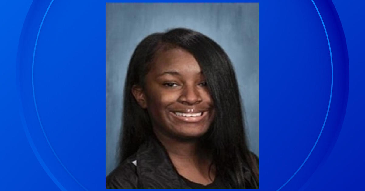 Farmington Hills police search for missing 15-year-old last seen leaving high school