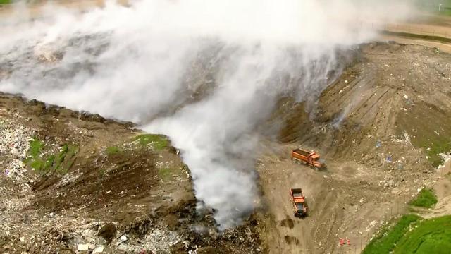 6p-vo-landfill-fire-wcco3fg6.jpg 