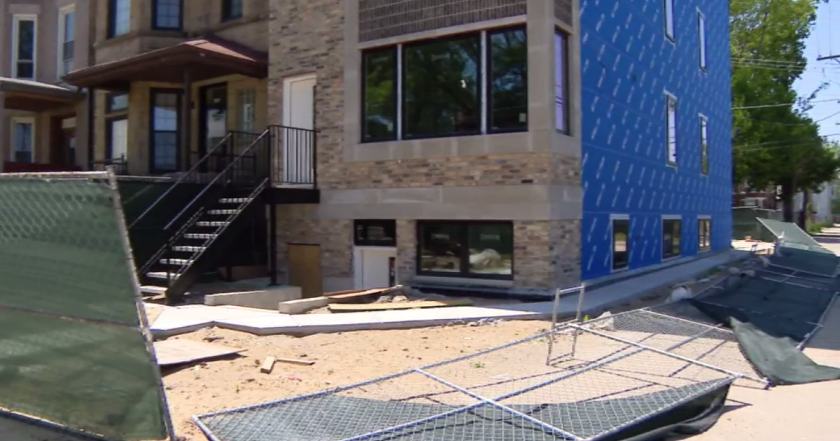 Thief dressed as construction worker steals bricks from Woodlawn site ...